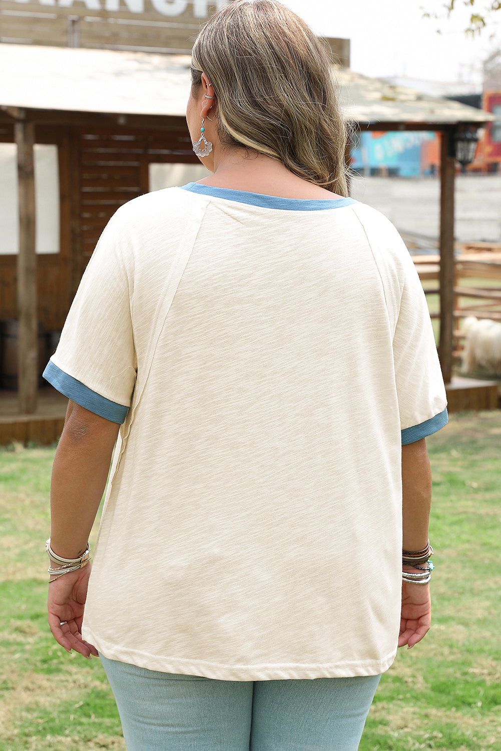 Beige Raw Seam Contrast Color Patchwork Plus Size Top