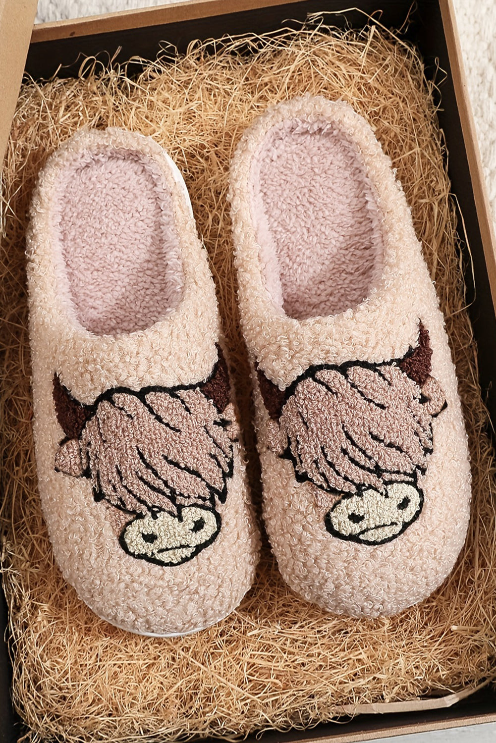 Highland Cow Plush Slippers