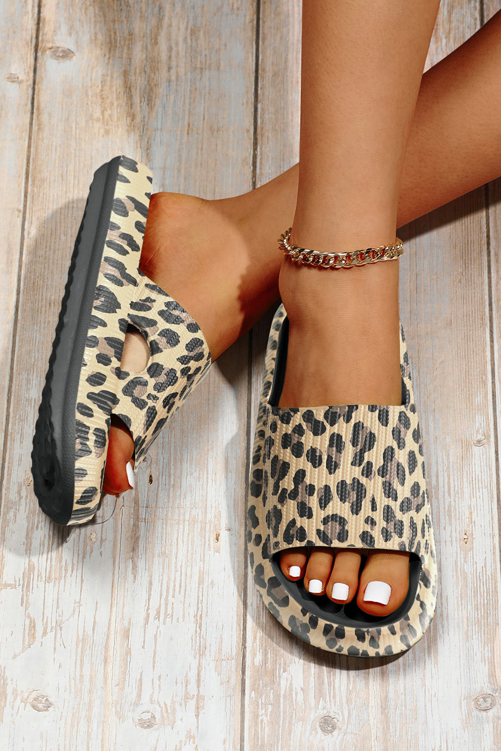 Leopard Print Thick Sole Slip On Slippers