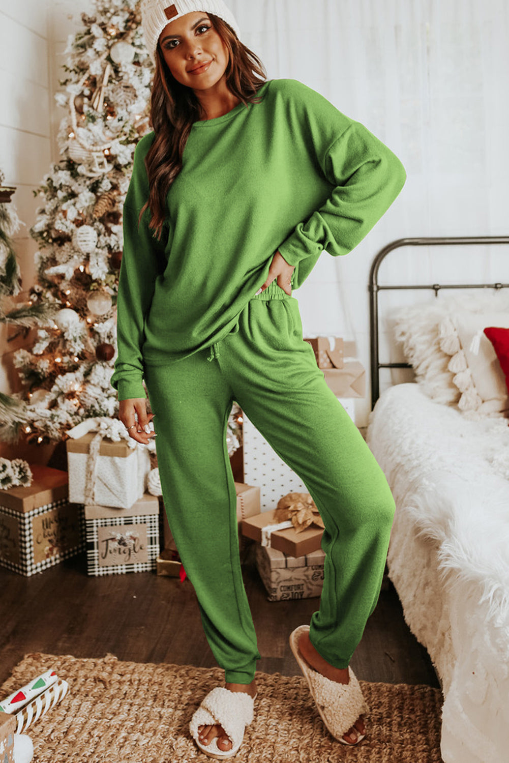 Spinach Green Long Sleeve Pullover and Jogger Pants Lounge Set